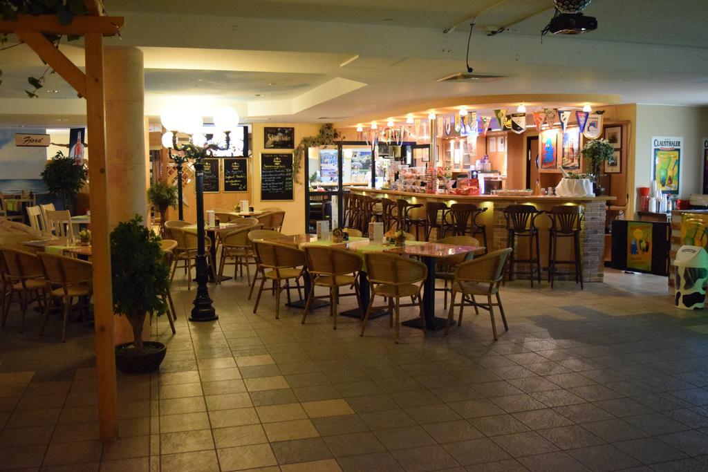 Euroville Jugend- Und Sporthotel Naumburg  Bagian luar foto