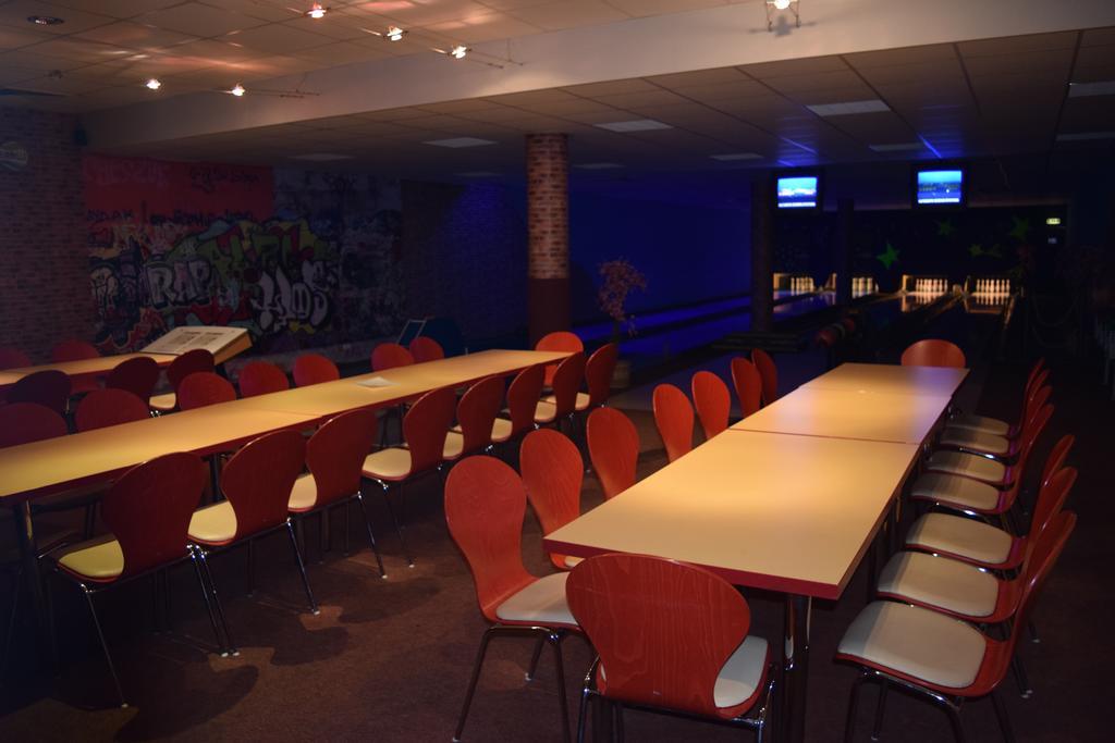 Euroville Jugend- Und Sporthotel Naumburg  Bagian luar foto