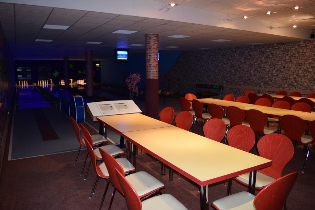Euroville Jugend- Und Sporthotel Naumburg  Bagian luar foto