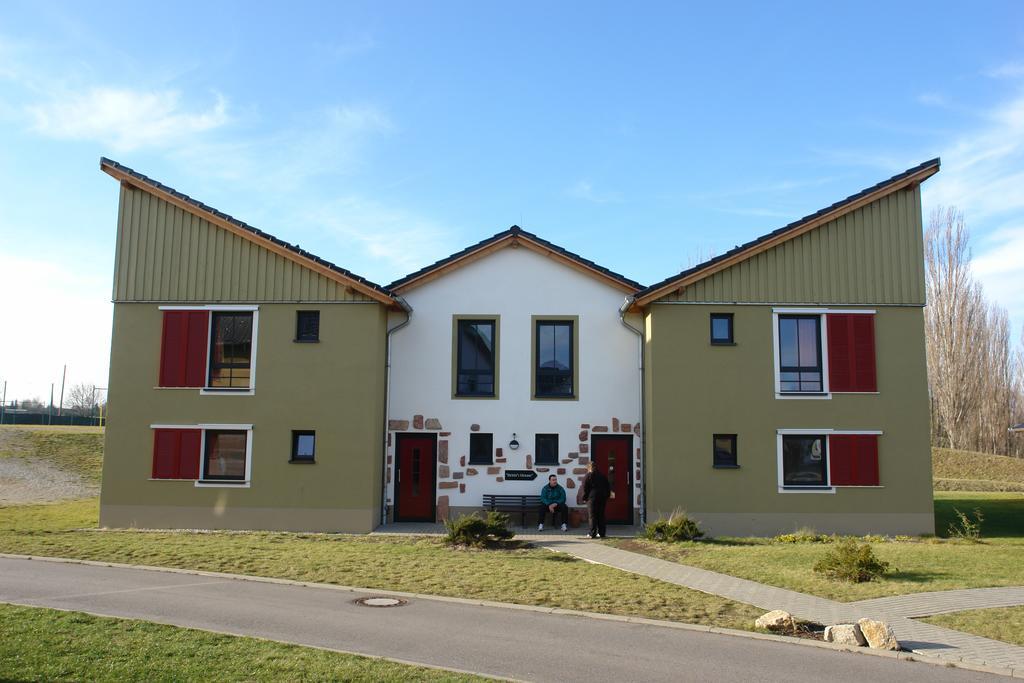 Euroville Jugend- Und Sporthotel Naumburg  Bagian luar foto
