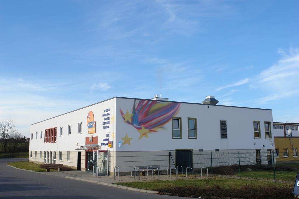 Euroville Jugend- Und Sporthotel Naumburg  Bagian luar foto