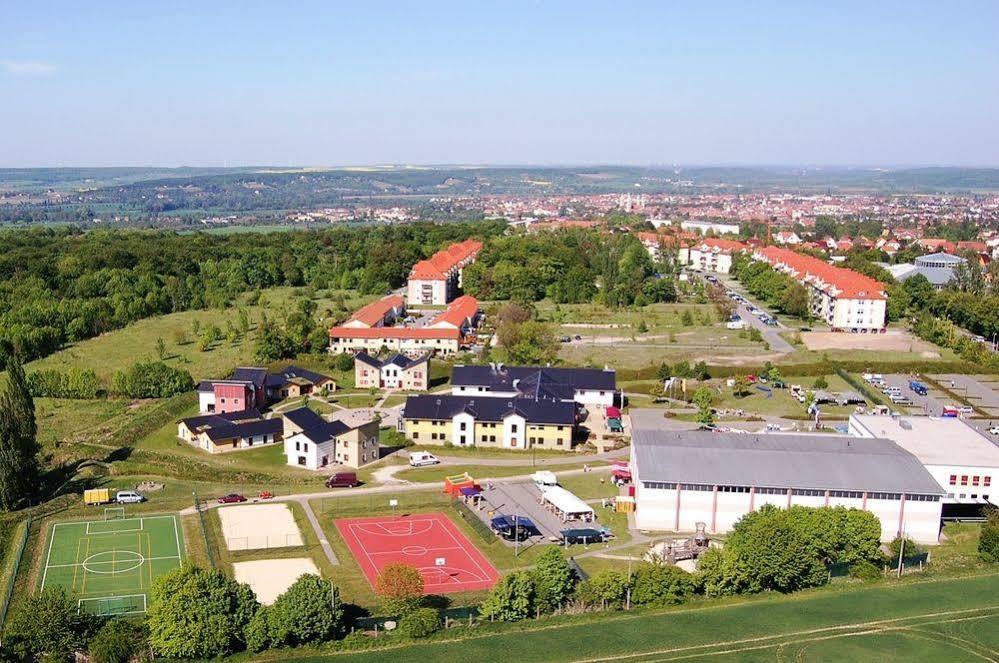 Euroville Jugend- Und Sporthotel Naumburg  Bagian luar foto